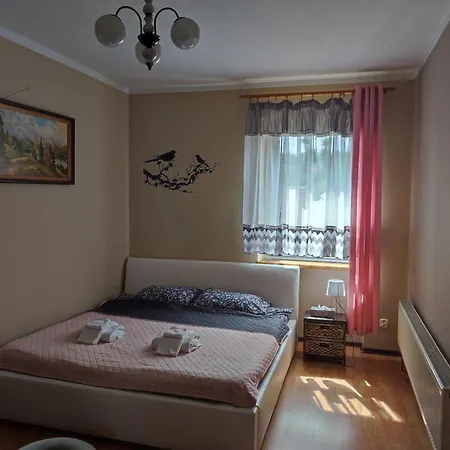Apartament Pod Wiaduktem Gluszyca Gorna Exterior photo